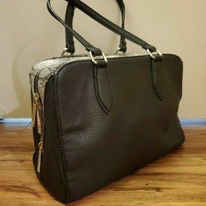 Olivia & Joy Black Shoulder Bag Purse Black & Snake Skin Pattern Travel Bag